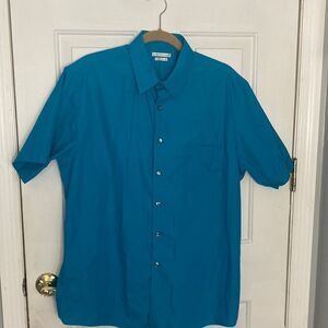 Van Heusen aqua short sleeve dress shirt, size 16 1/2